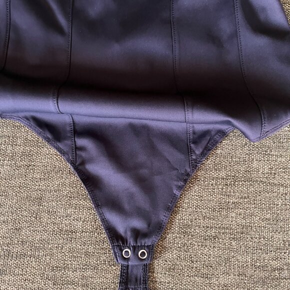 New Good American Black SCUBA CONTOUR Square Neck BODYSUIT Women's Size 5 - Picture 2 of 5